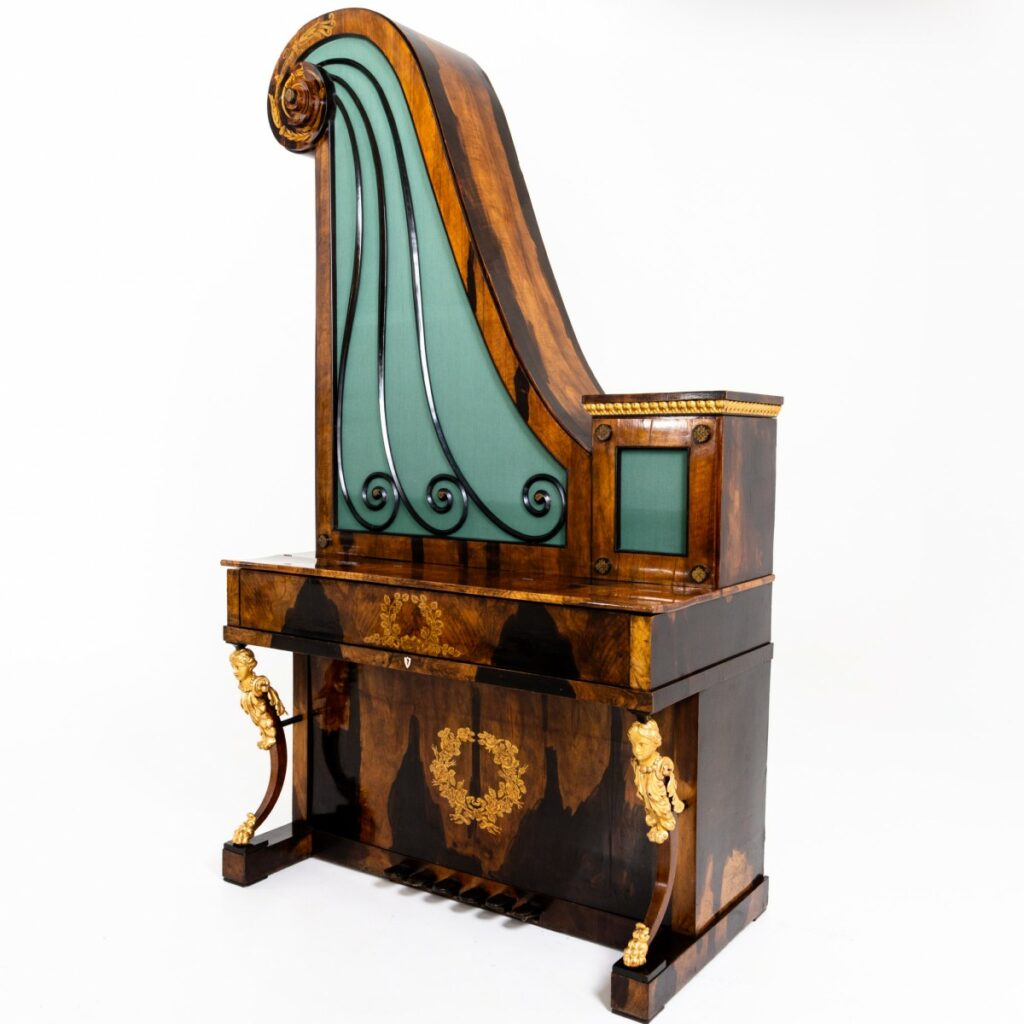piano droit girage